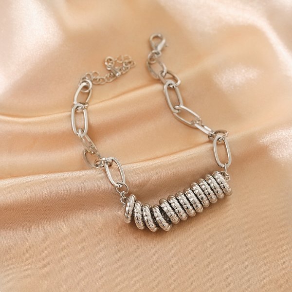 Niche fashion fold wear a bracelet for women