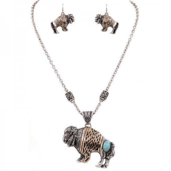 Bison Engraved Western Vintage Necklace Set